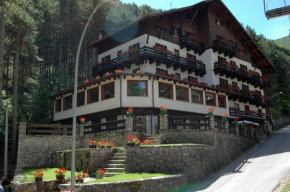  Hotel Garnì Mille Pini  Сканно